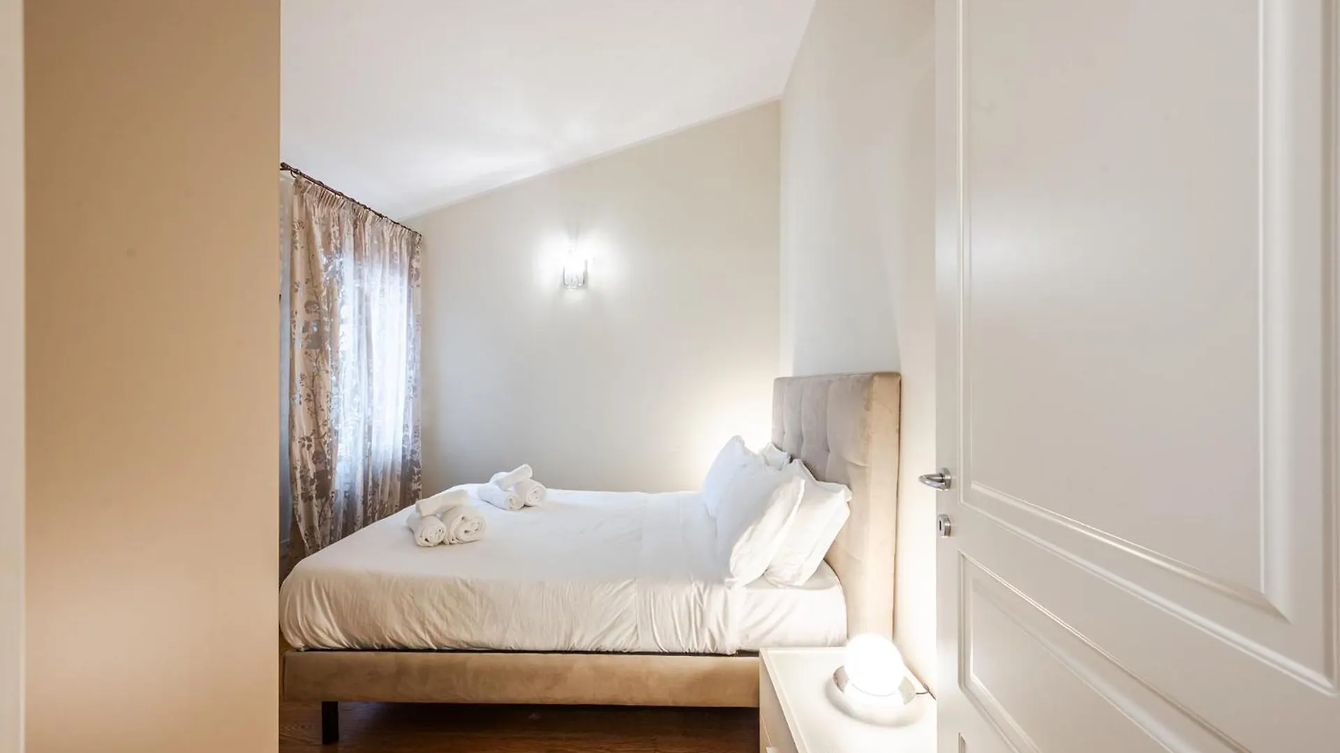 Apartamento Palazzo Artisti 270Mq Penthouse 4 Bedr Jacuzzi Módena